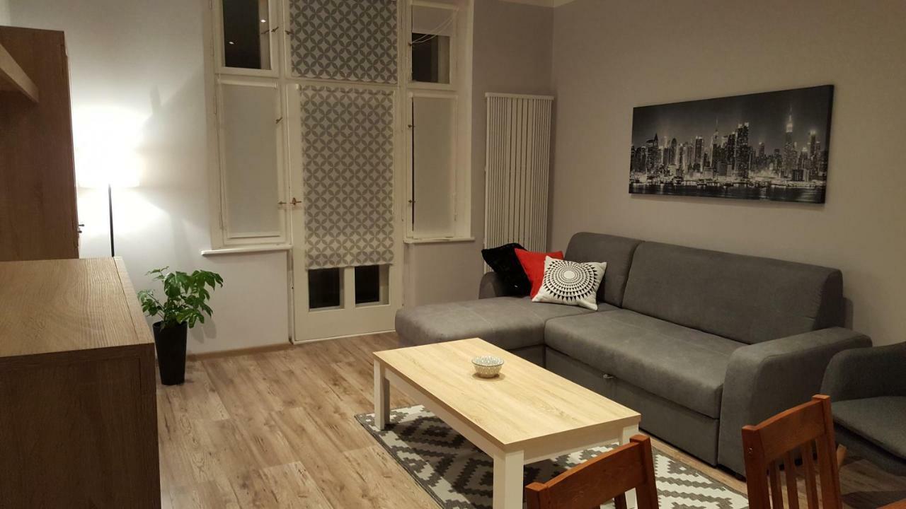 Apartament W Starej Kamienicy Poznan Exterior photo